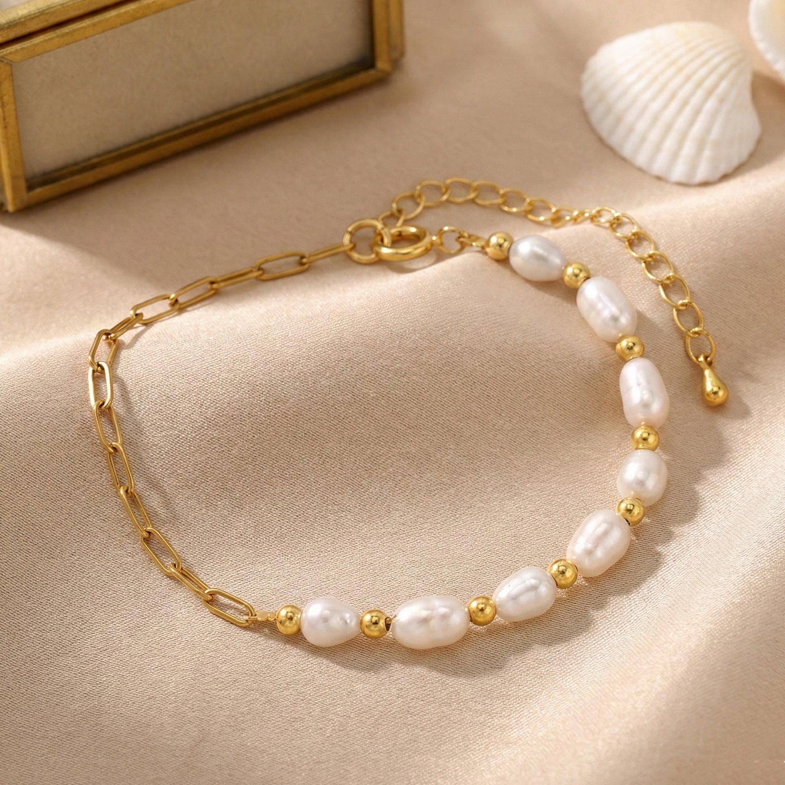 Niche High-end Freshwater Pearl Bracelet سوار من اللؤلؤ الطبيعي الفاخر
