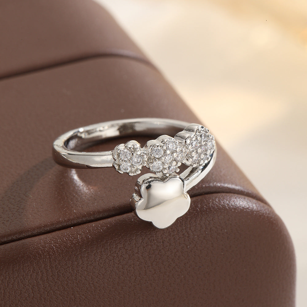 Adjustable Versatile Chic Ring With A High-end Professional Vibe خاتم أنيق متعدد الاستخدامات قابل للتعديل، يضفي لمسة احترافية راقية.