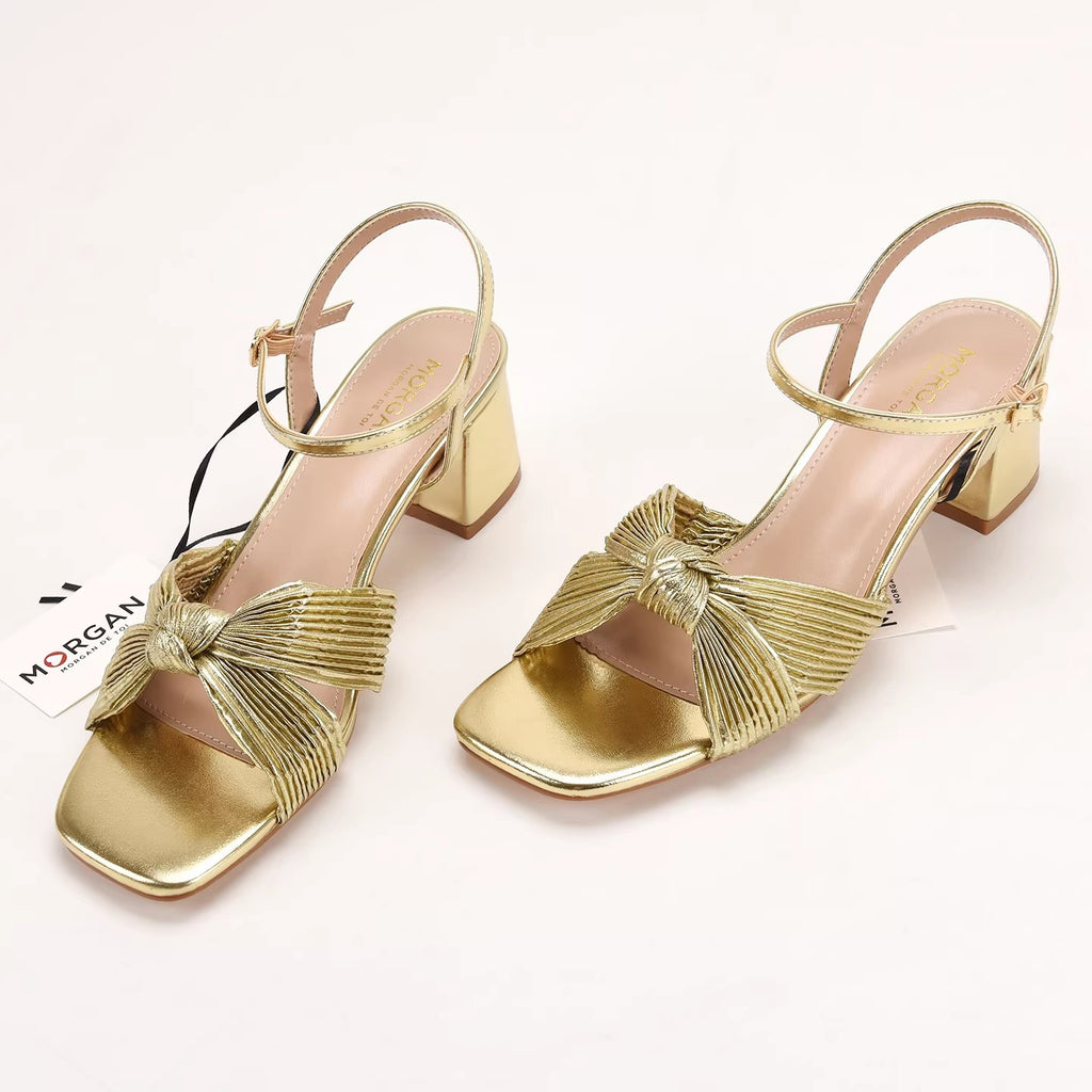 Cross-Strap Knot Square-Toe Mid-Heel Sandals صندل بكعب متوسط ومقدمة مربعة مزينة بعقدة على شكل حزام متقاطع