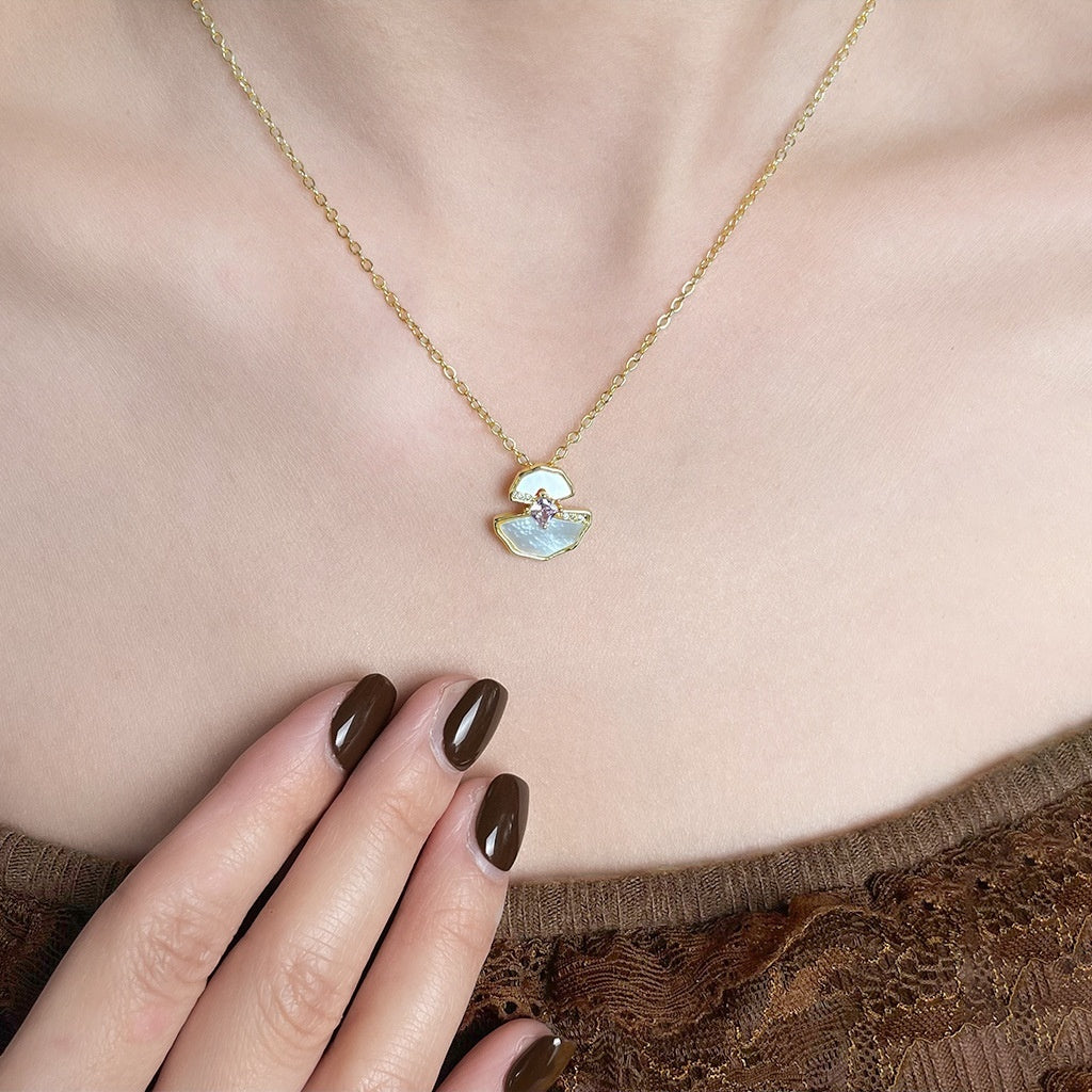 Fashionable Elegant And Subtly Luxurious Sweater Chain With A High-end Feel سلسلة سترة أنيقة وعصرية وفاخرة بلمسة راقية