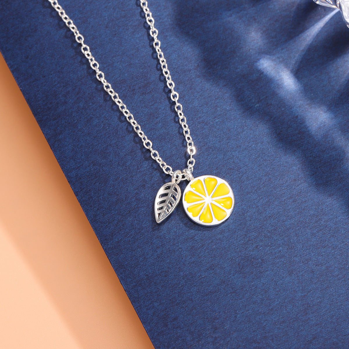 Fresh And Elegant Lemon Fruit Leaf Necklace For Women قلادة أنيقة ومنعشة على شكل ورقة ليمون للنساء
