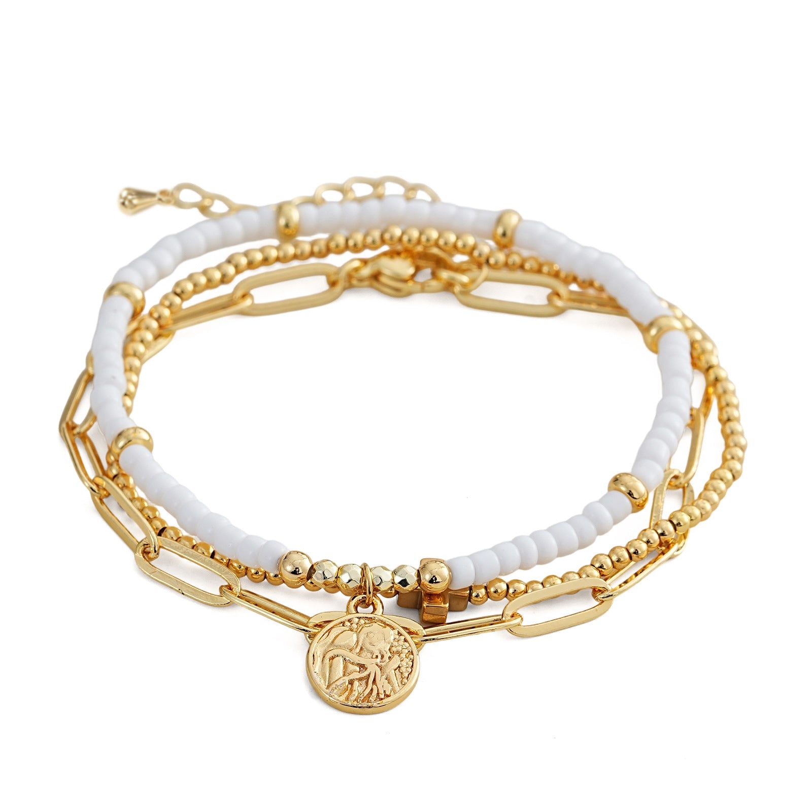 Adjustable Multi-Layer Gold Bead Heart Charm Bracelet سوار قابل للتعديل متعدد الطبقات مزين بخرز ذهبي على شكل قلب