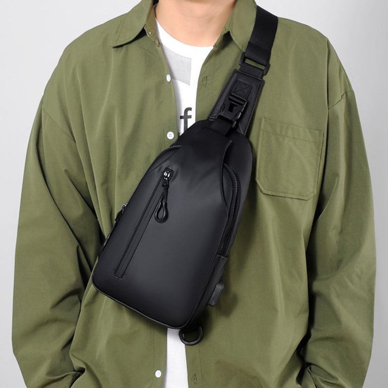Black Sling Crossbody Backpack Shoulder Bag For Men Chest Bag حقيبة ظهر سوداء بحزام كتف للرجال، حقيبة صدر