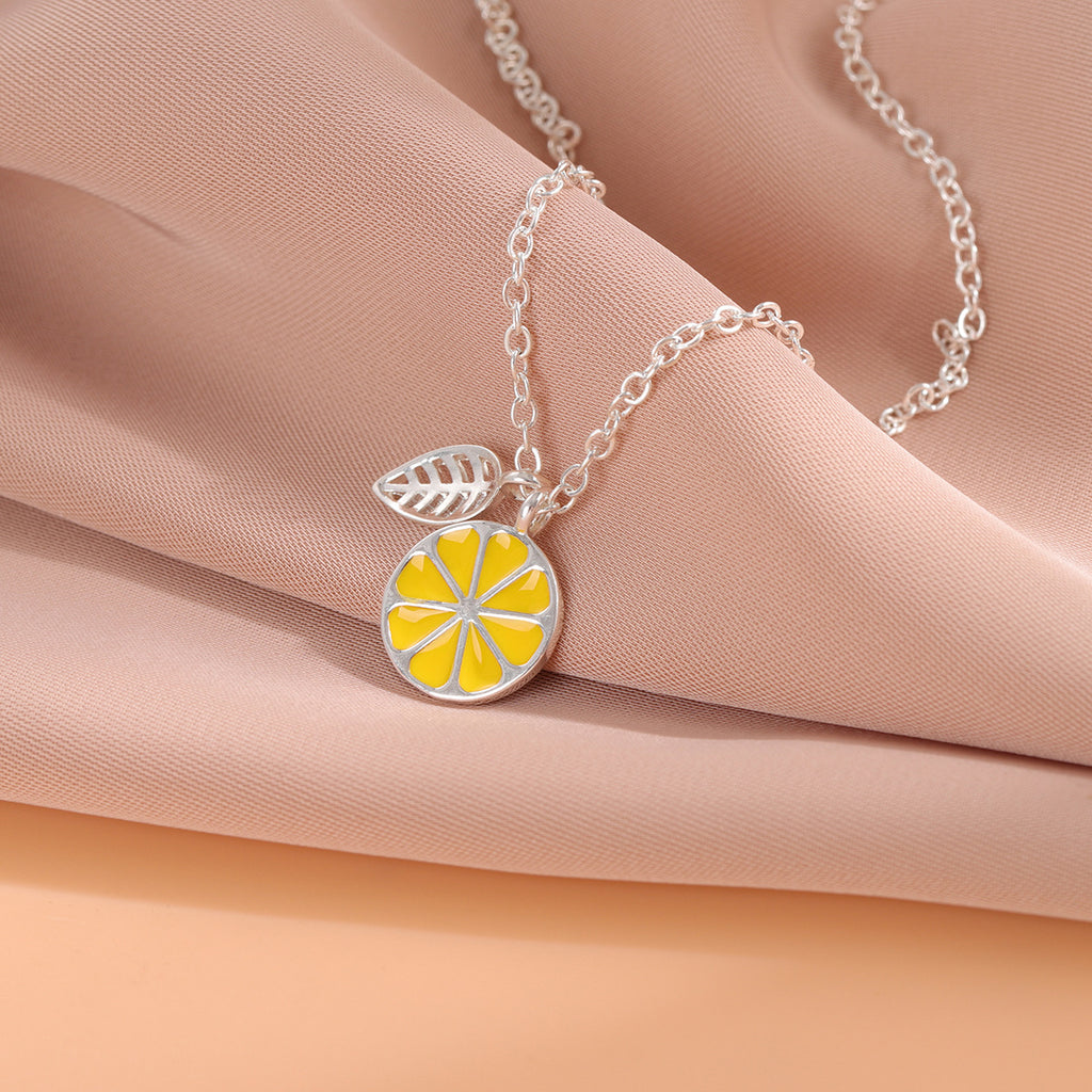 Fresh And Elegant Lemon Fruit Leaf Necklace For Women قلادة أنيقة ومنعشة على شكل ورقة ليمون للنساء
